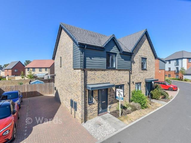 2 bedroom semi detached house for sale