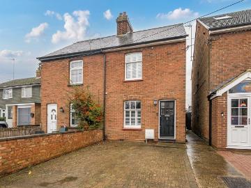 2 bedroom semi detached house for sale