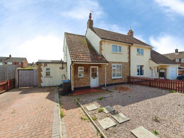 2 bedroom semi detached house for sale