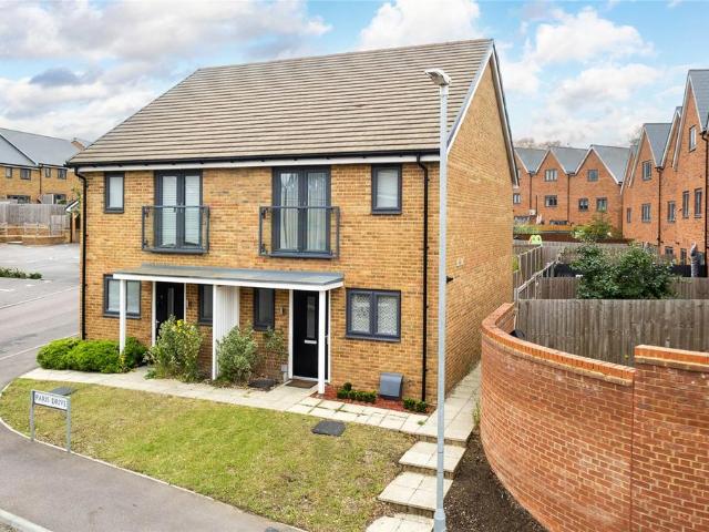 2 bedroom semi detached house for sale