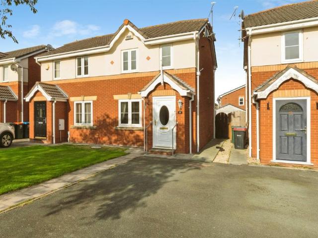 2 bedroom semi detached house for sale