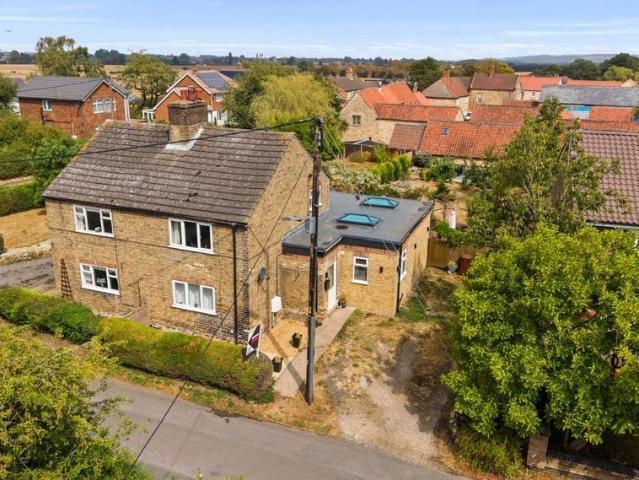 2 bedroom semi detached house for sale
