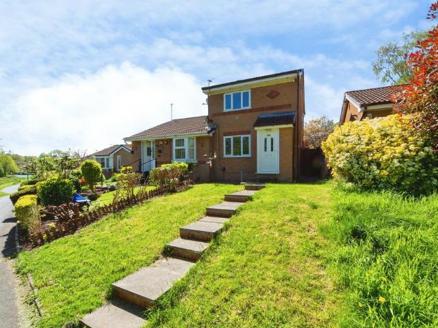 2 bedroom semi detached house for sale
