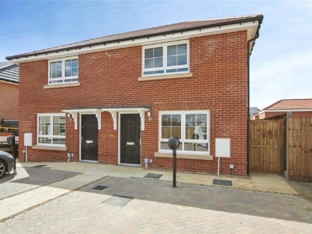 2 bedroom semi detached house for sale