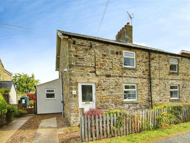 2 bedroom semi detached house for sale