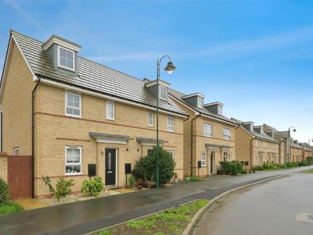 2 bedroom semi detached house for sale