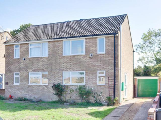 2 bedroom semi detached house for sale