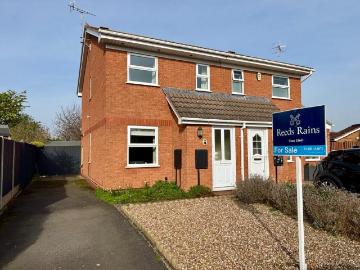 House for sale in Burhill - Garden, Equipped kitchen