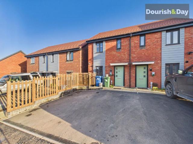 2 bedroom semi detached house for sale