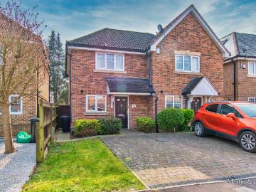 2 bedroom semi detached house for sale