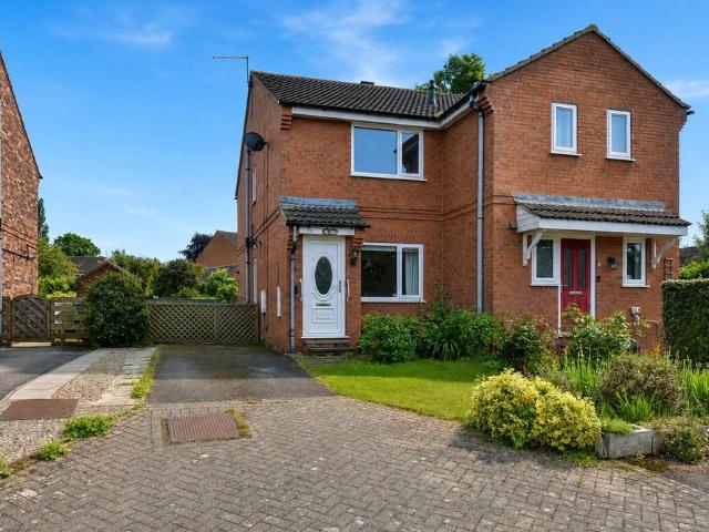 2 bedroom semi detached house for sale