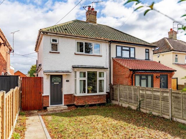 2 bedroom semi detached house for sale