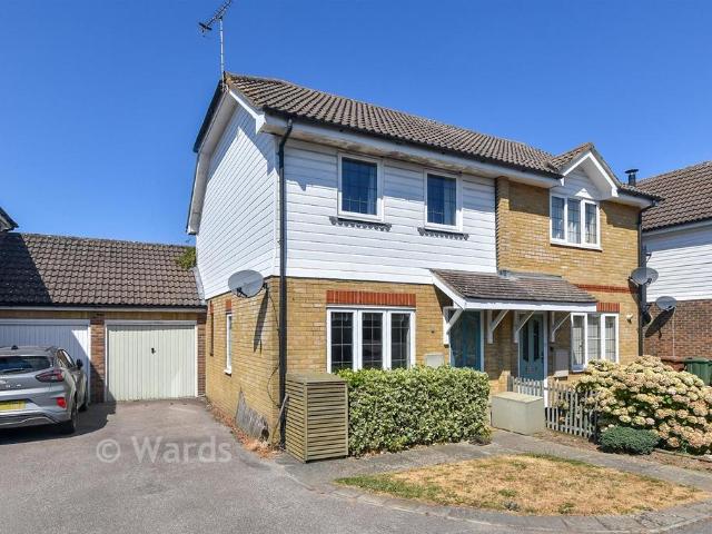 2 bedroom semi detached house for sale