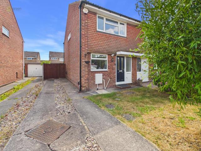2 bedroom semi detached house for sale