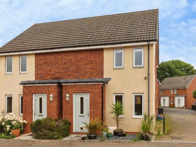 2 bedroom semi detached house for sale