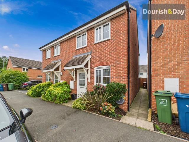2 bedroom semi detached house for sale