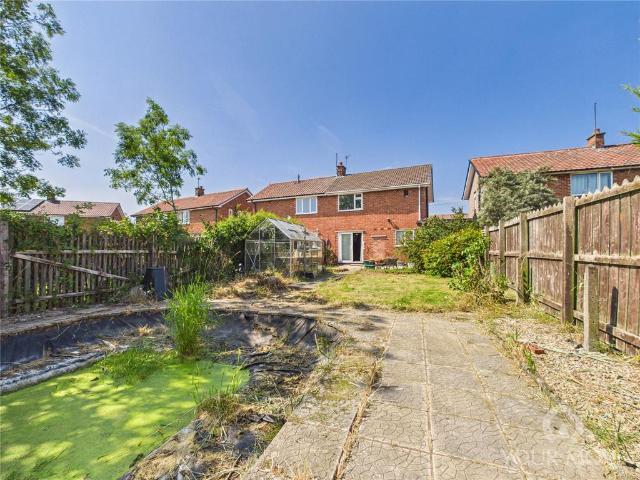 2 bedroom semi detached house for sale