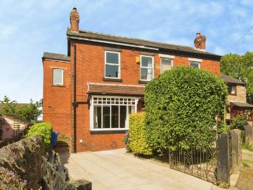 2 bedroom semi detached house for sale