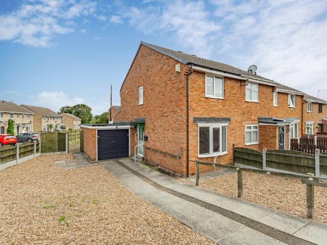 2 bedroom end of terrace house for sale