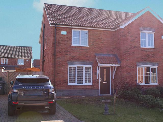 2 bedroom semi detached house for sale