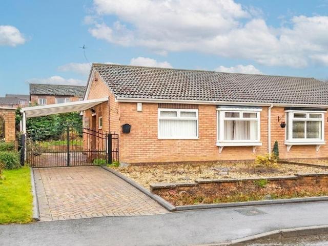 2 bedroom semi detached house for sale