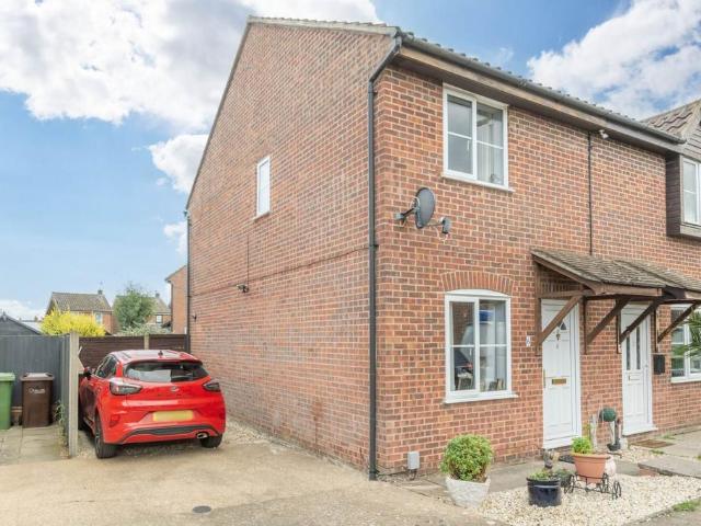 2 bedroom semi detached house for sale