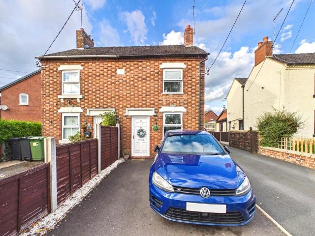 2 bedroom semi detached house for sale