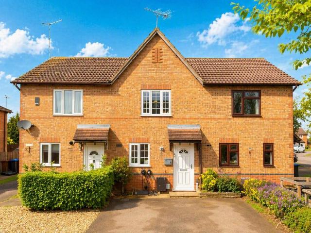 2 bedroom terraced house for sale