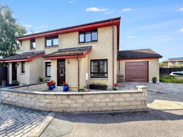2 bedroom semi detached house for sale