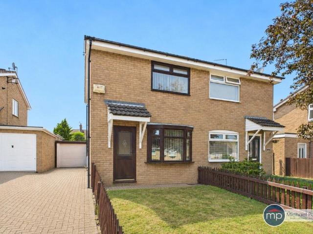 2 bedroom semi detached house for sale