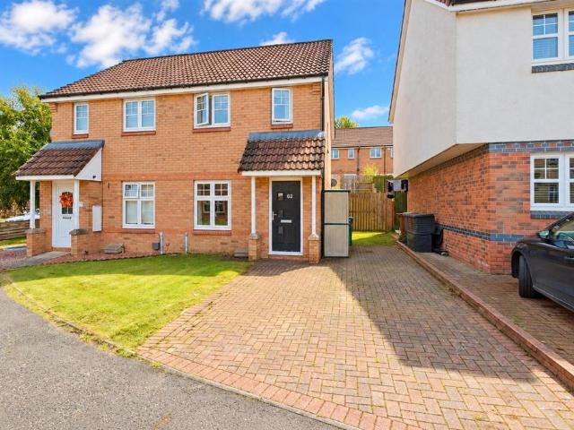2 bedroom semi detached house for sale