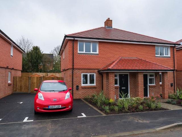 2 bedroom semi detached house for sale