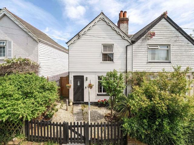 2 bedroom semi detached house for sale