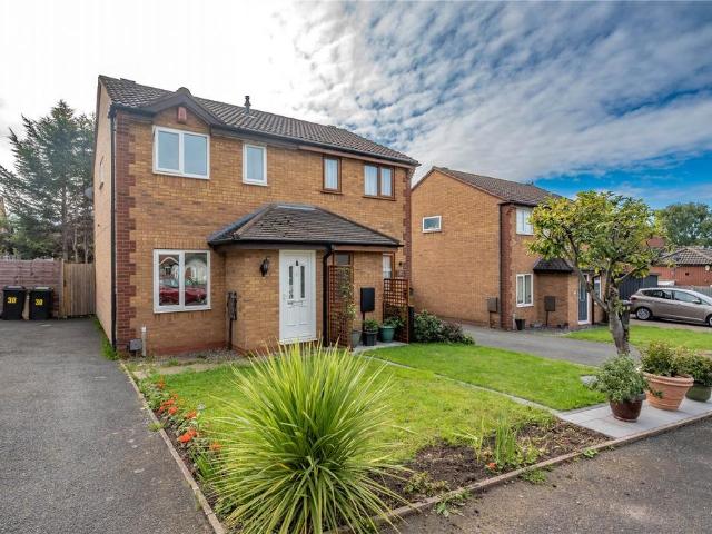 2 bedroom semi detached house for sale