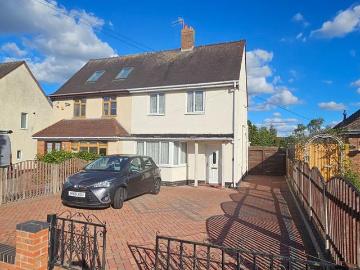 2 bedroom semi detached house for sale