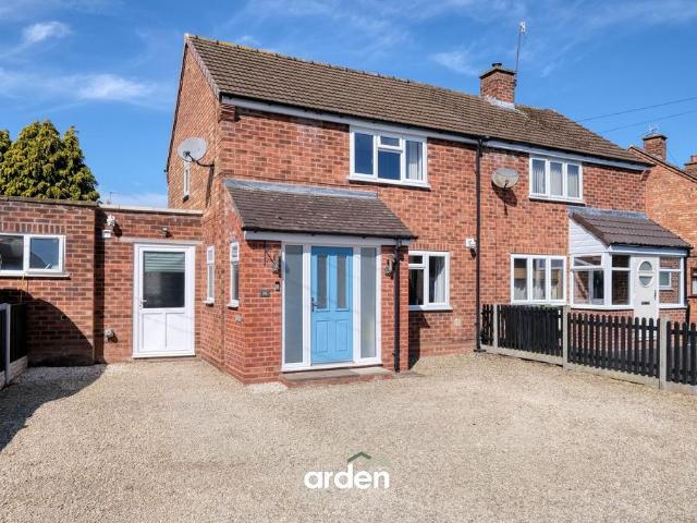 2 bedroom semi detached house for sale