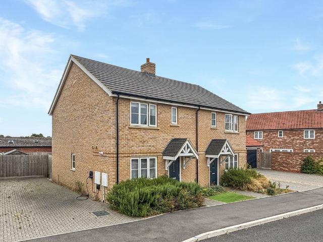 2 bedroom semi detached house for sale