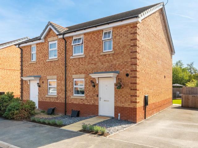 2 bedroom semi detached house for sale