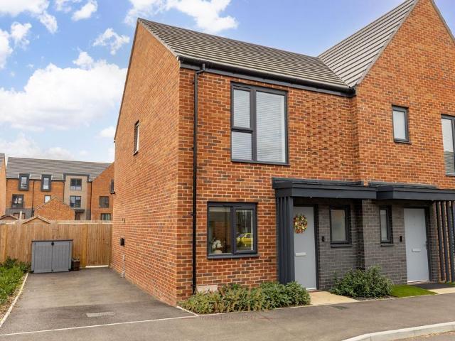 2 bedroom semi detached house for sale