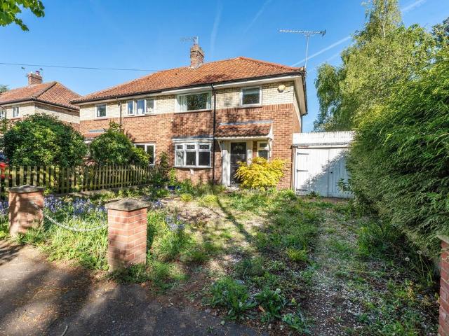 2 bedroom semi detached house for sale