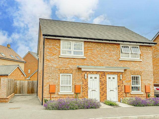2 bedroom semi detached house for sale