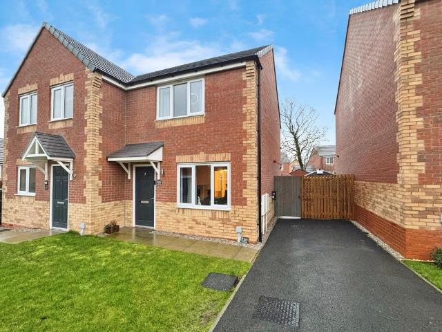 2 bedroom semi detached house for sale
