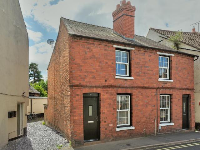 2 bedroom semi detached house for sale