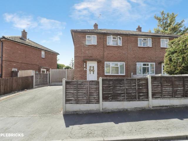 2 bedroom semi detached house for sale