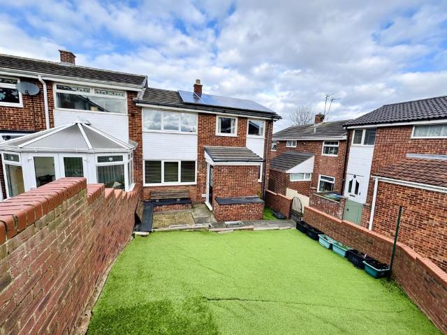 2 bedroom semi detached house for sale