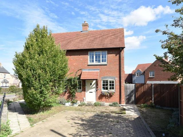 2 bedroom semi detached house for sale