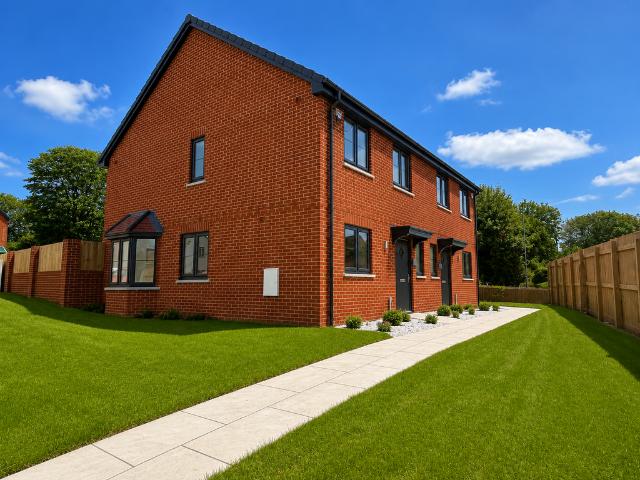 2 bedroom semi detached house for sale