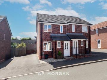 2 bedroom semi detached house for sale