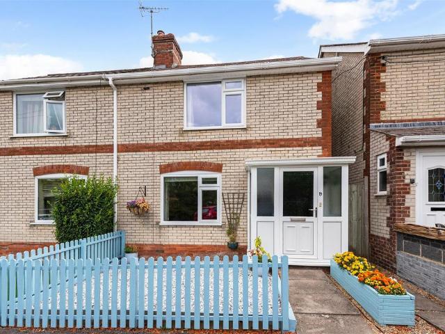 2 bedroom semi detached house for sale
