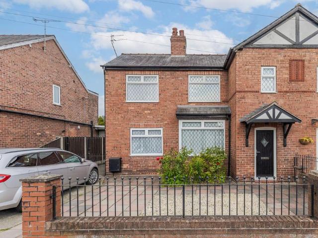 2 bedroom semi detached house for sale